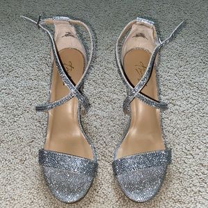 Sparkly high heels- Thalia Sodi